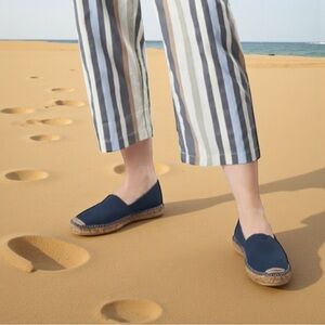NWOT VISCATA Barceloneta Canvas Espadrille Flats in Navy EU 43 / US 12